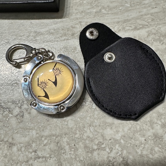 Table Purse Hook - Picture 5 of 6